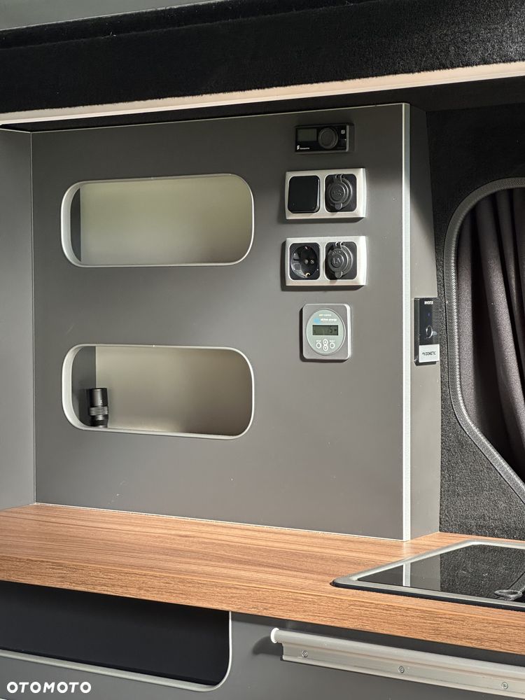 Renault Trafic Wavecamper - 12