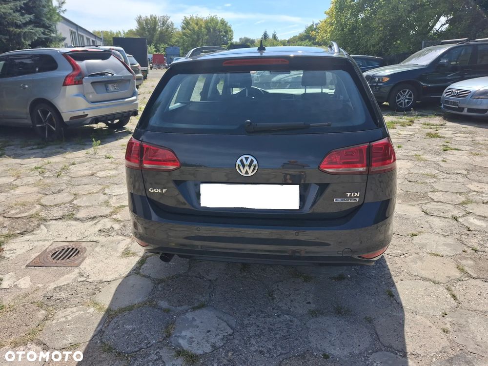 Volkswagen Golf 1.6 TDI BlueMotion Trendline - 4
