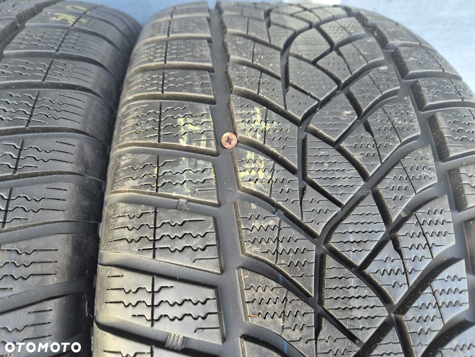 2x OPONY ZIMOWE 255/50/19 Good Year Ultra Grip Performance 107T SEAL - 2