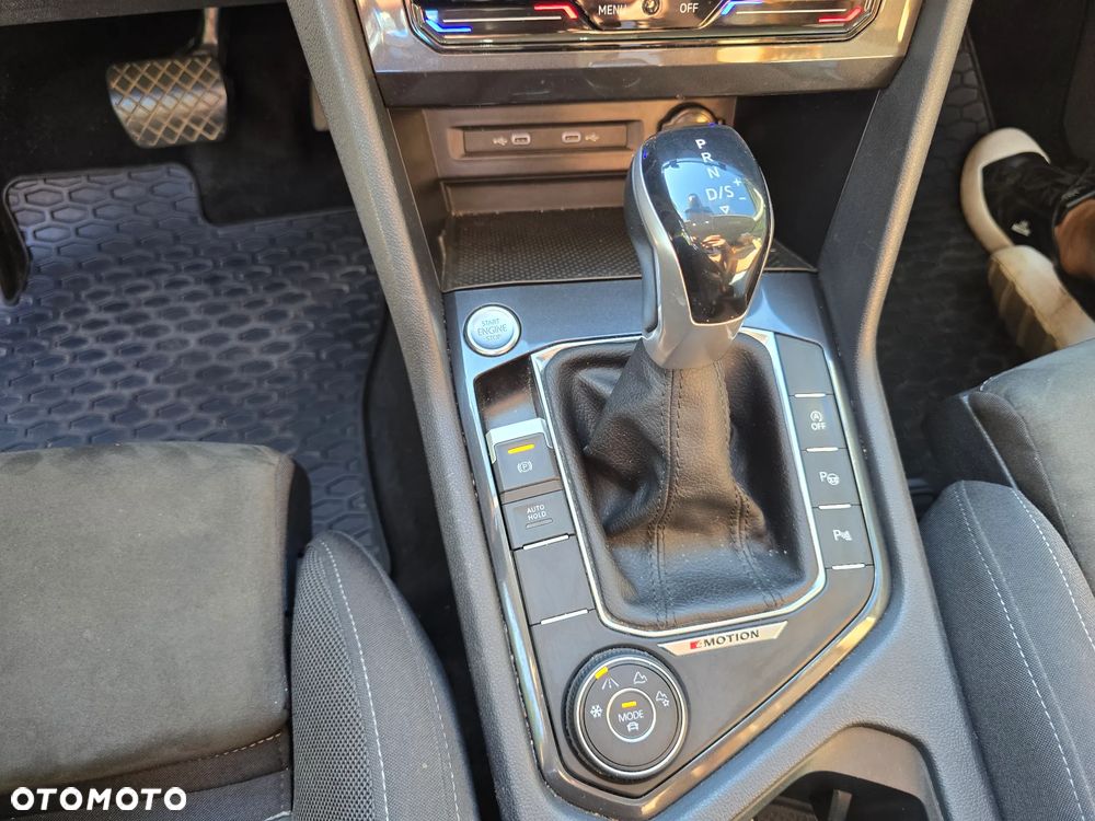 Volkswagen Tiguan 2.0 TDI SCR 4Mot Elegance DSG - 15