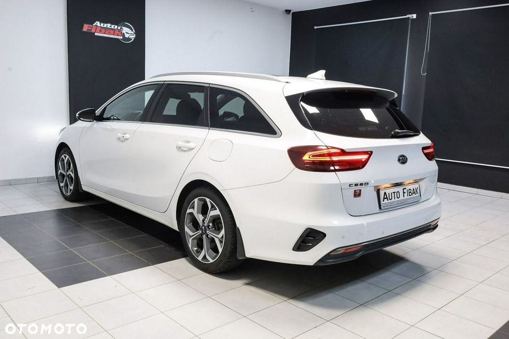 Kia Ceed 1.4 T-GDI L Business Line - 10