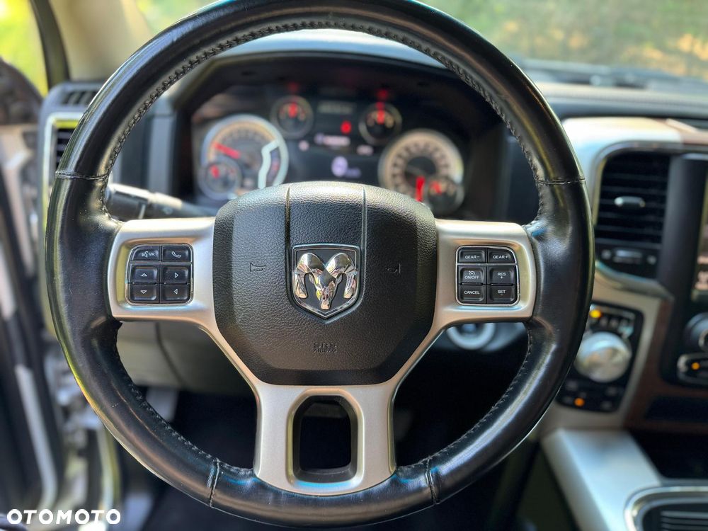 Dodge RAM 5.7 4x4 - 14