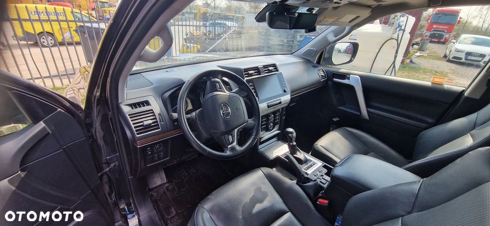 Toyota Land Cruiser LC 2.8 D-4D Invincible - 6