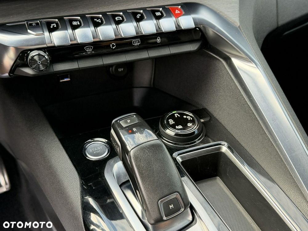 Peugeot 5008 BlueHDi 180 EAT8 GT - 27