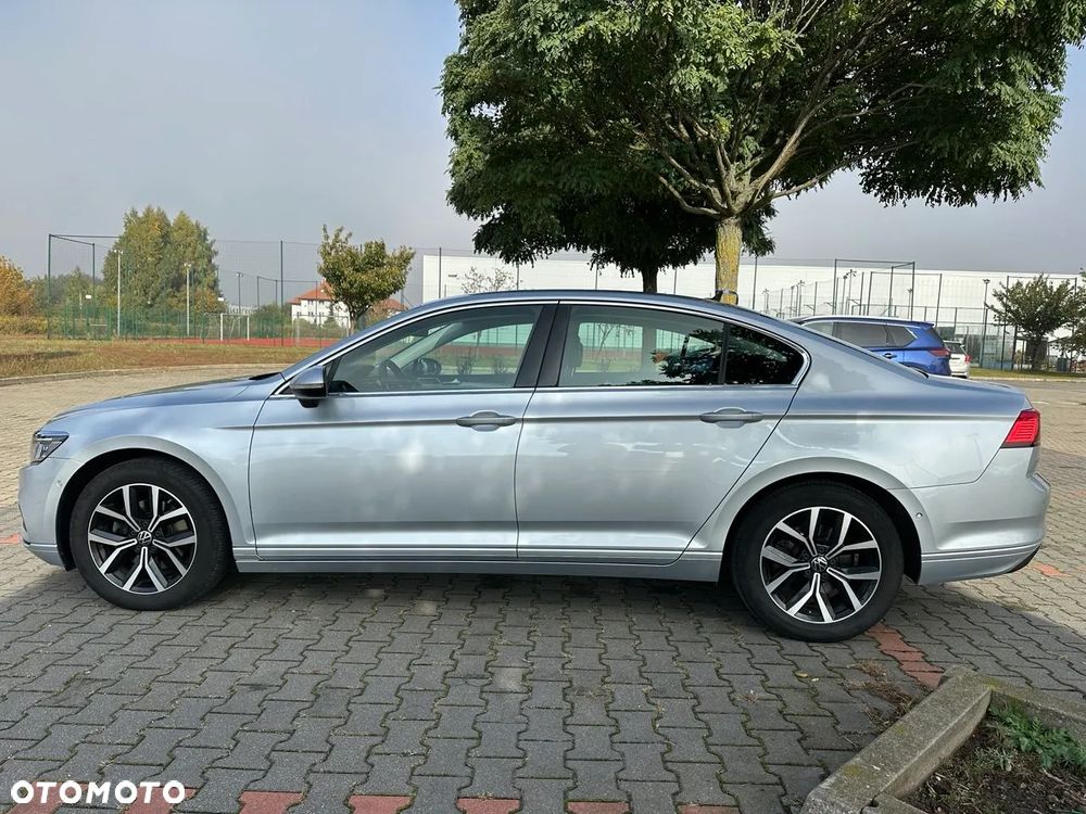 Volkswagen Passat 2.0 TSI Business DSG - 7