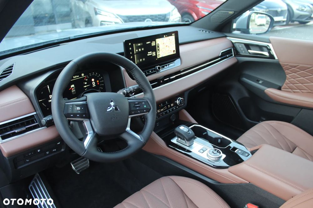 Mitsubishi Outlander Instyle Plus - 7