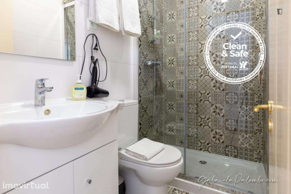 Quarto - localizado em Estrela Lisbon - Grande imagem: 5/12