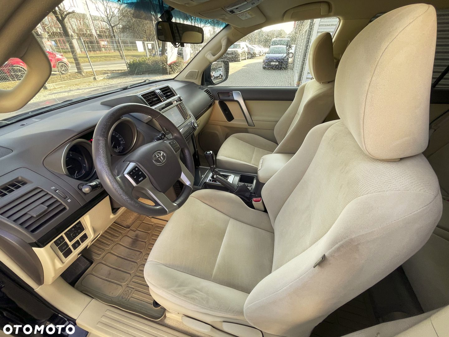 Toyota Land Cruiser - 9