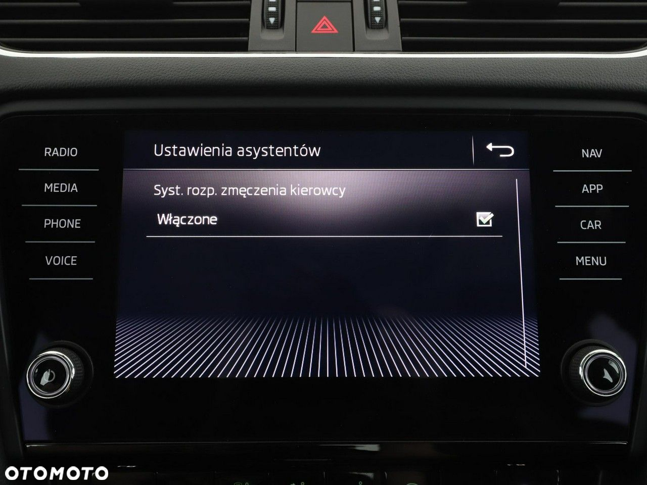 Skoda Octavia 1.6 TDI Ambition DSG - 27