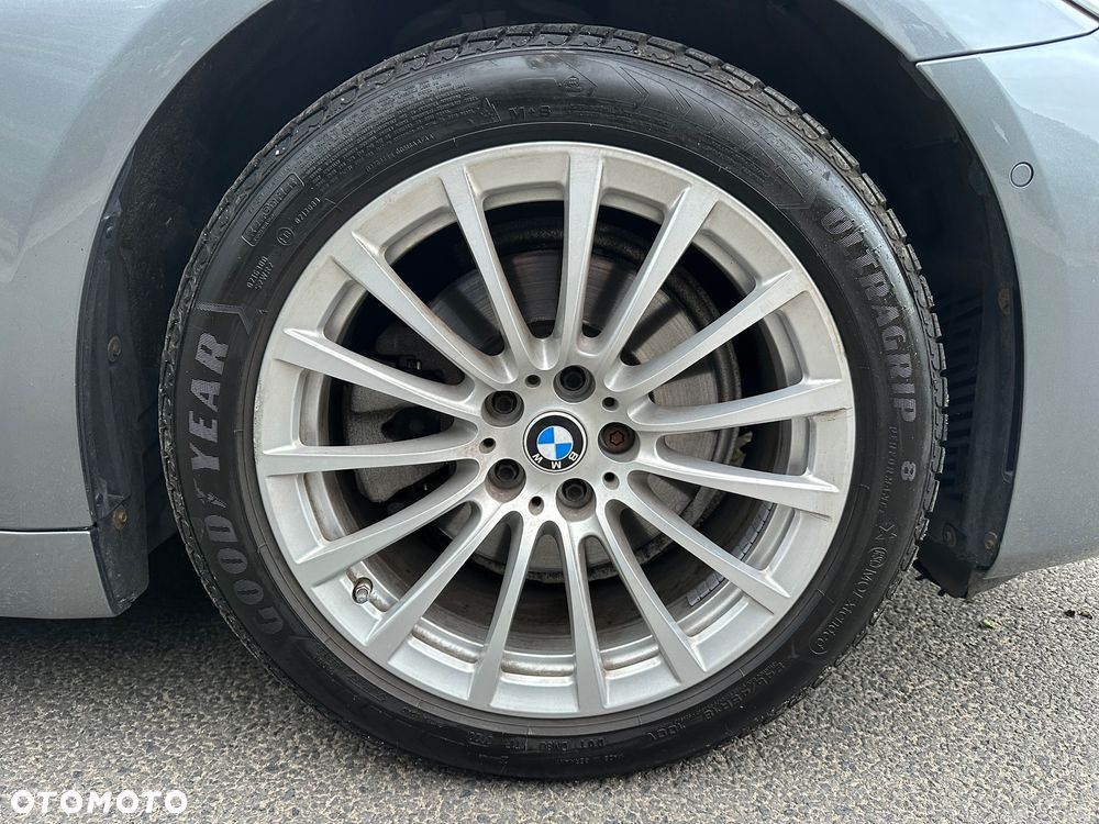 BMW Seria 5 520d Luxury Line sport - 40