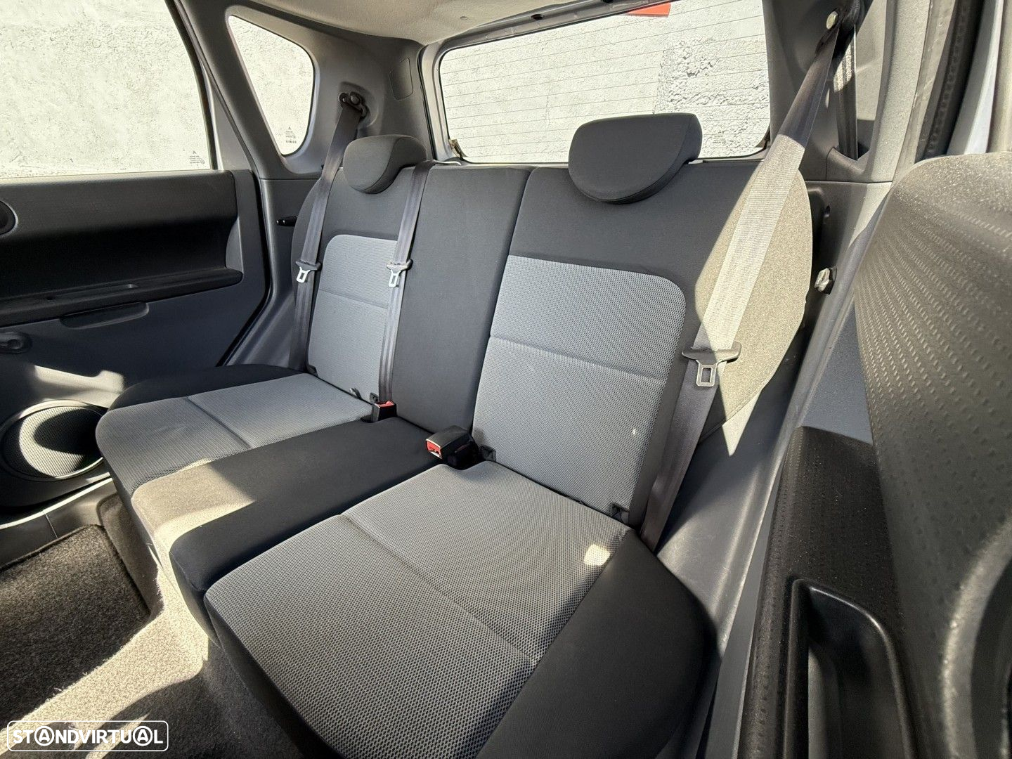 Mitsubishi Colt 1.3 Intense CA - 3