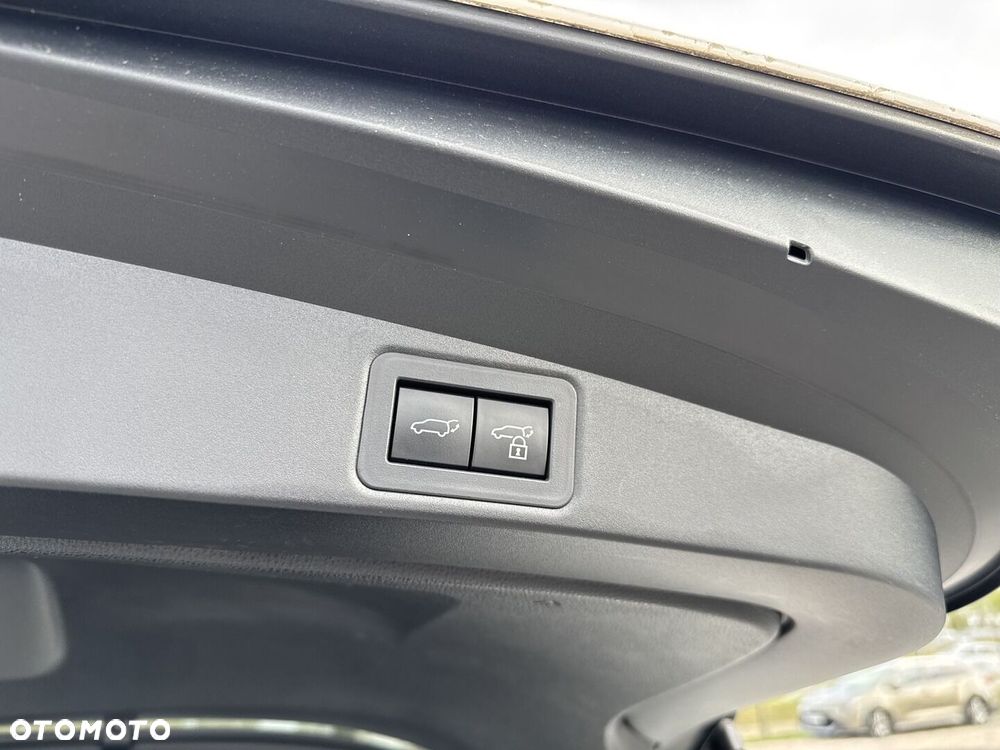 Toyota Corolla - 28
