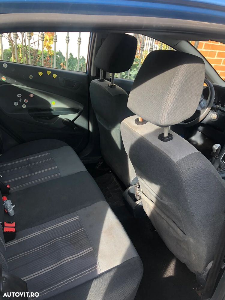 Ford Fiesta 1.25i Ambiente - 4