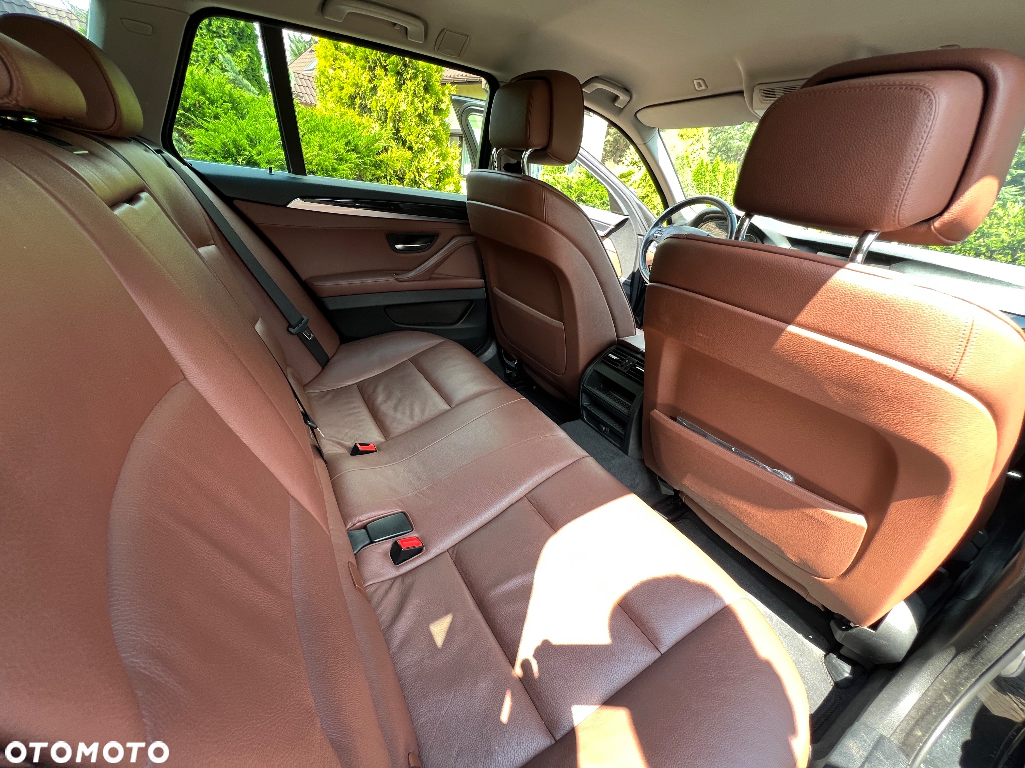 BMW Seria 5 520d Touring - 10
