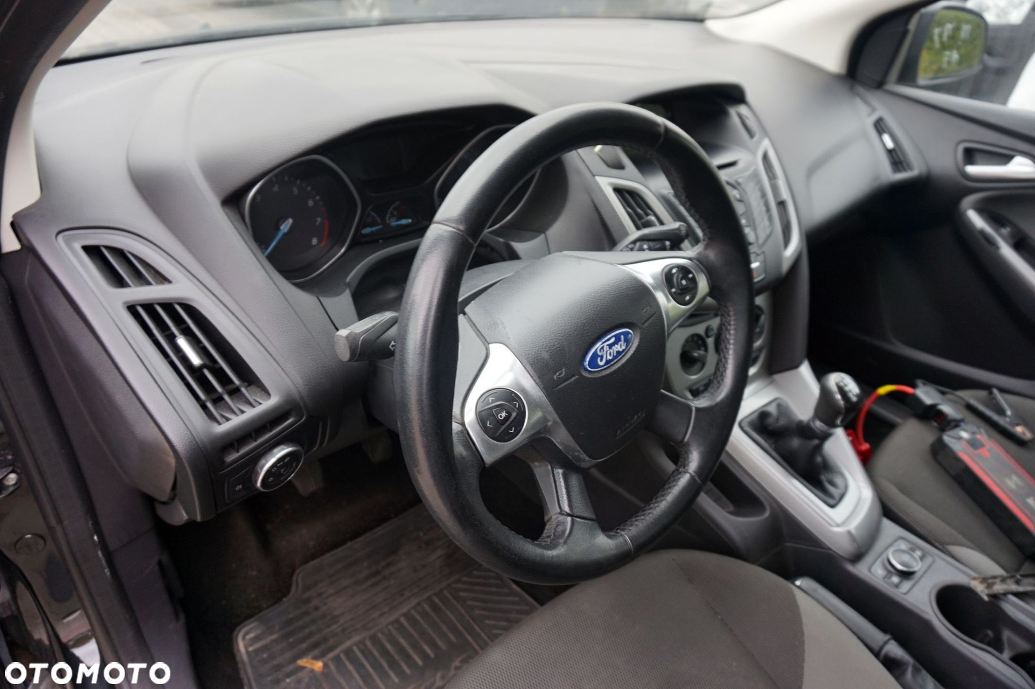 FORD FOCUS III MK3 5D HB 2012 FB 1.0 12V M2DA 100KM B5/IB5 4.25 CZARNY PANTHER na części - 11