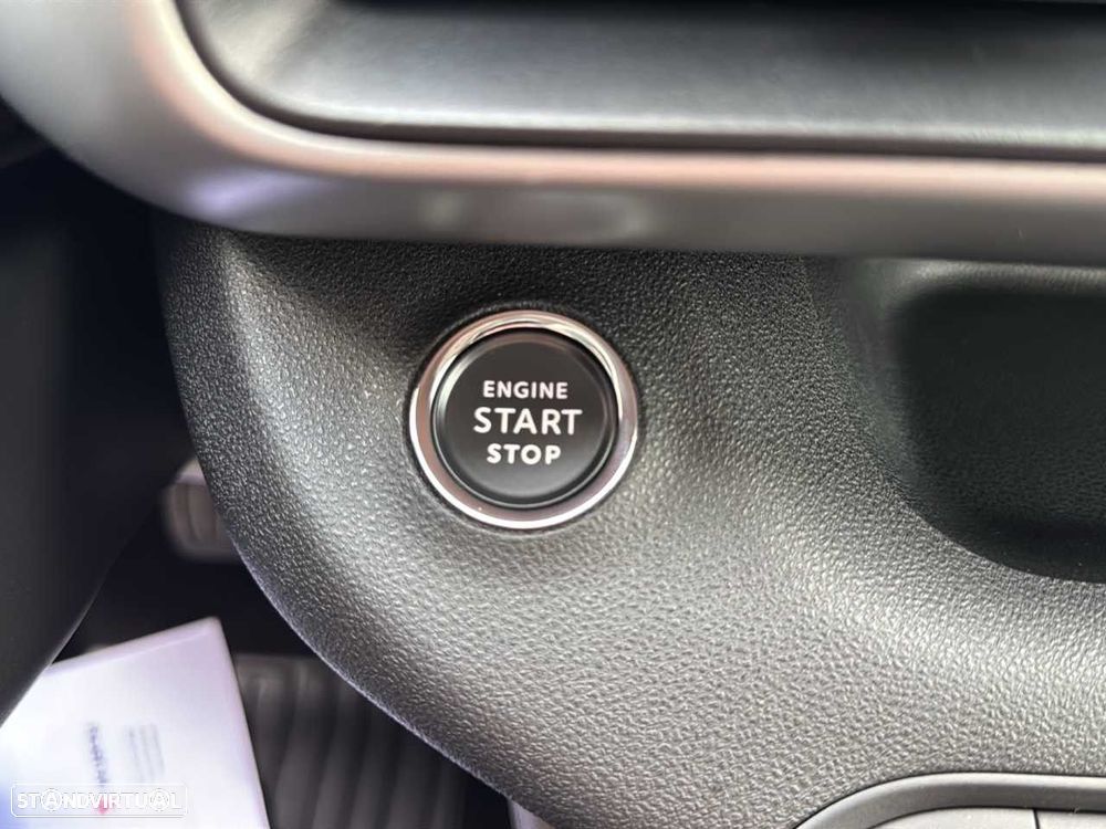 Jeep Avenger 1.2 e-Hybrid Altitude DCT - 19