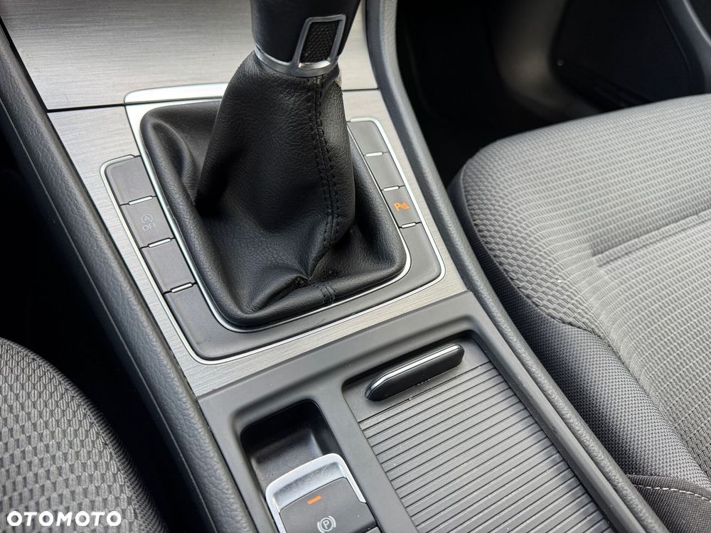 Volkswagen Golf 1.4 TSI United - 15