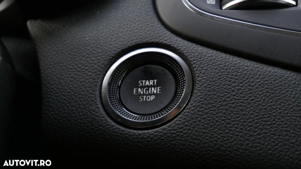 Renault Megane TCe 140 GPF INTENS - 28