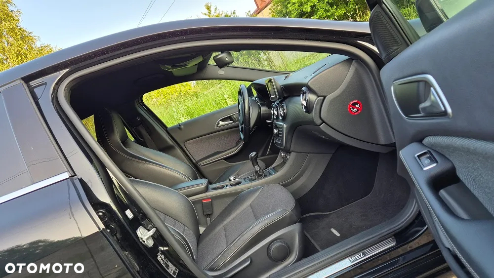 Mercedes-Benz Klasa A 180 (BlueEFFICIENCY) Urban - 7