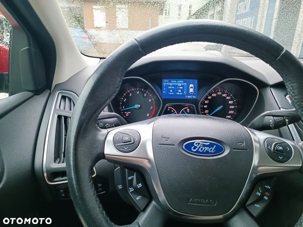 Ford Focus 1.6 EcoBoost Titanium - 16
