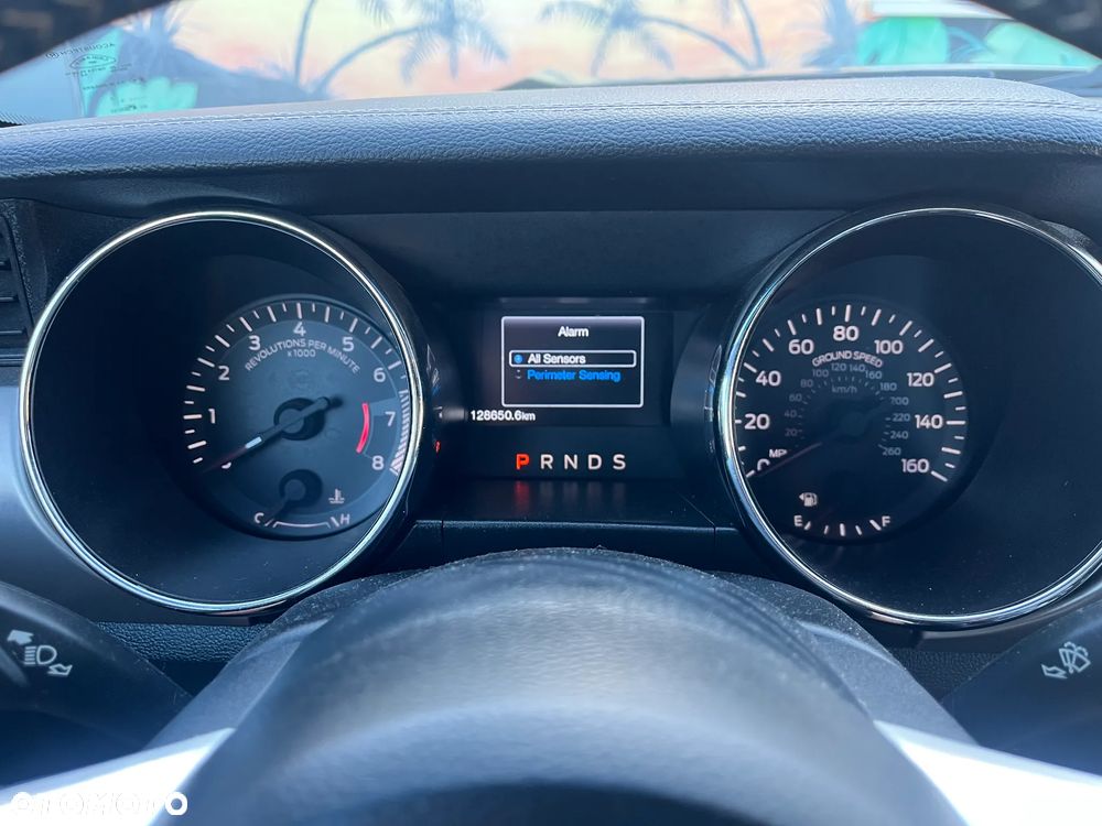 Ford Mustang 5.0 V8 GT - 9