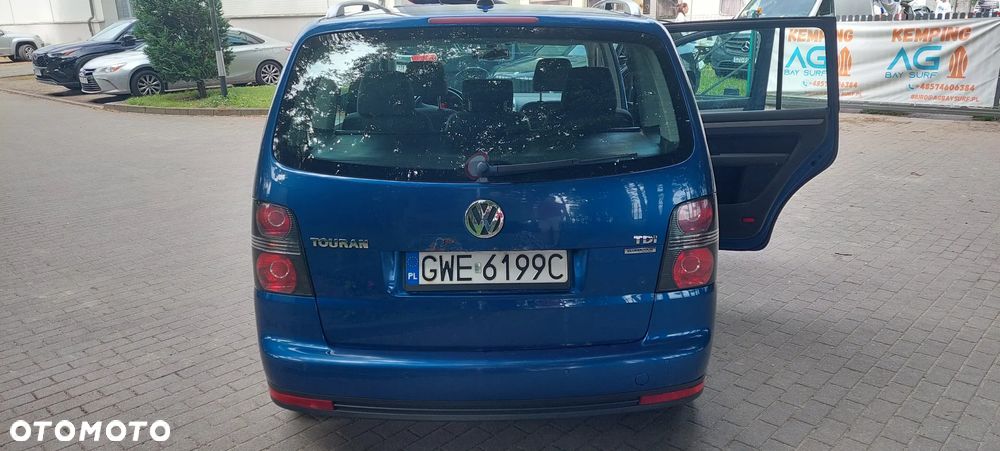 Volkswagen Touran 1.9 TDI DPF BlueMot Trendline - 4