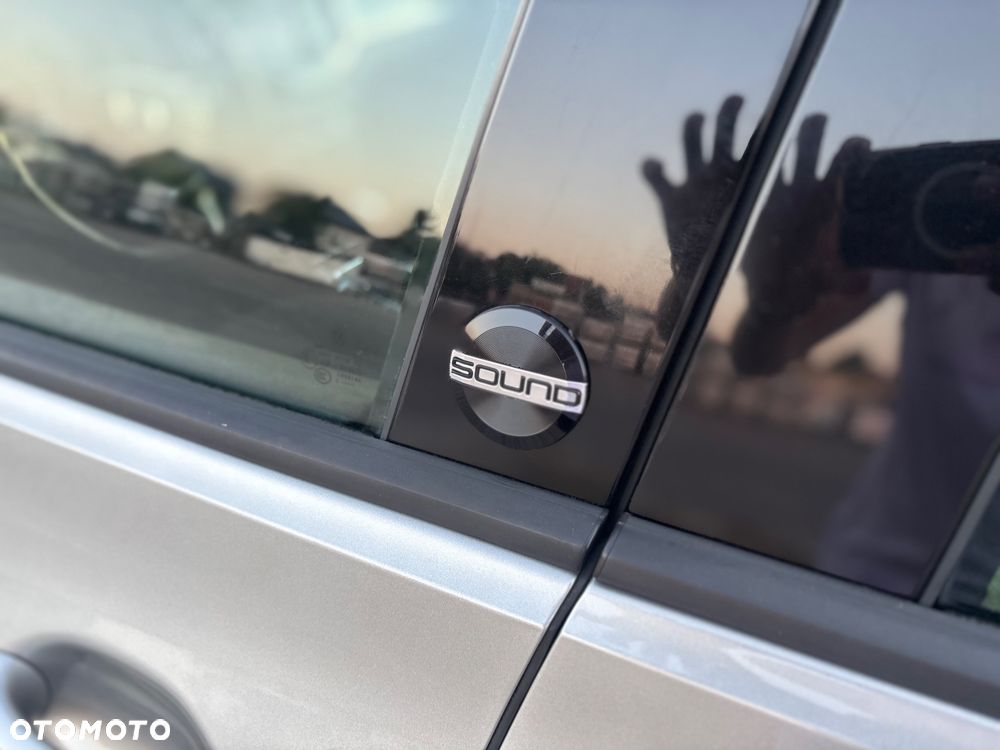 Volkswagen Golf Sportsvan - 20
