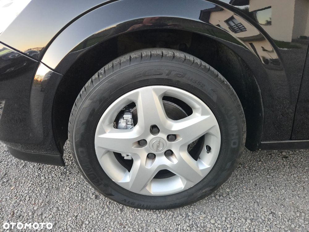 Opel Astra - 25