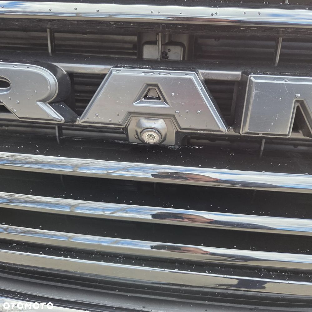 RAM 1500 Crew Cab Sport - 17