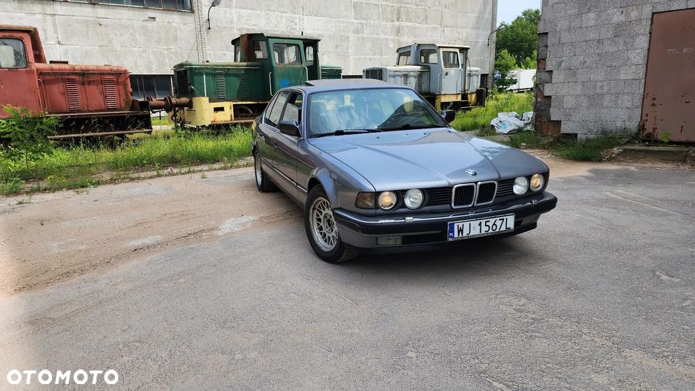 BMW Seria 7 730i - 13