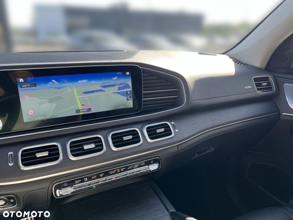 Mercedes-Benz GLS - 15