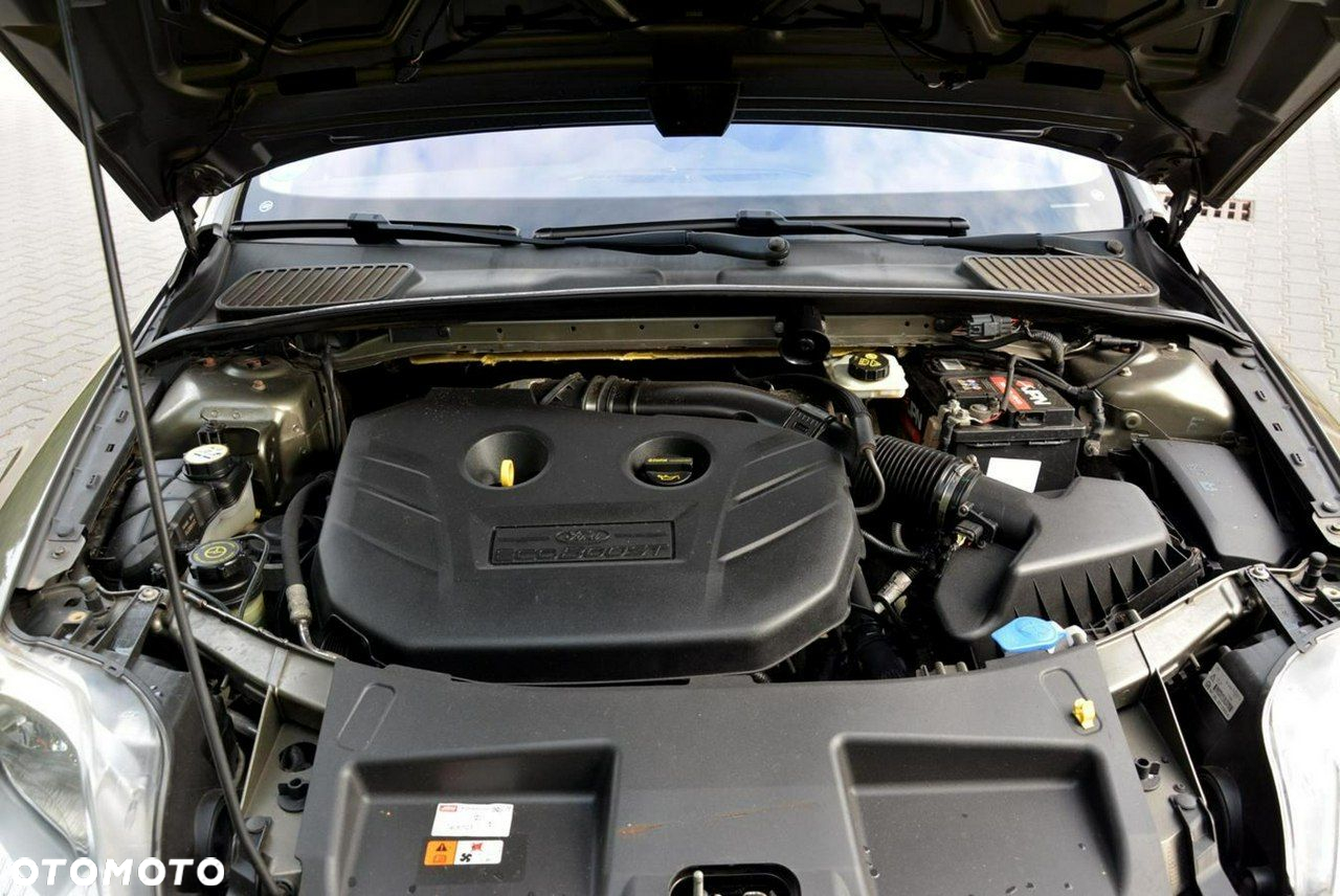 Ford Mondeo 2.0 EcoBoost Titanium - 40