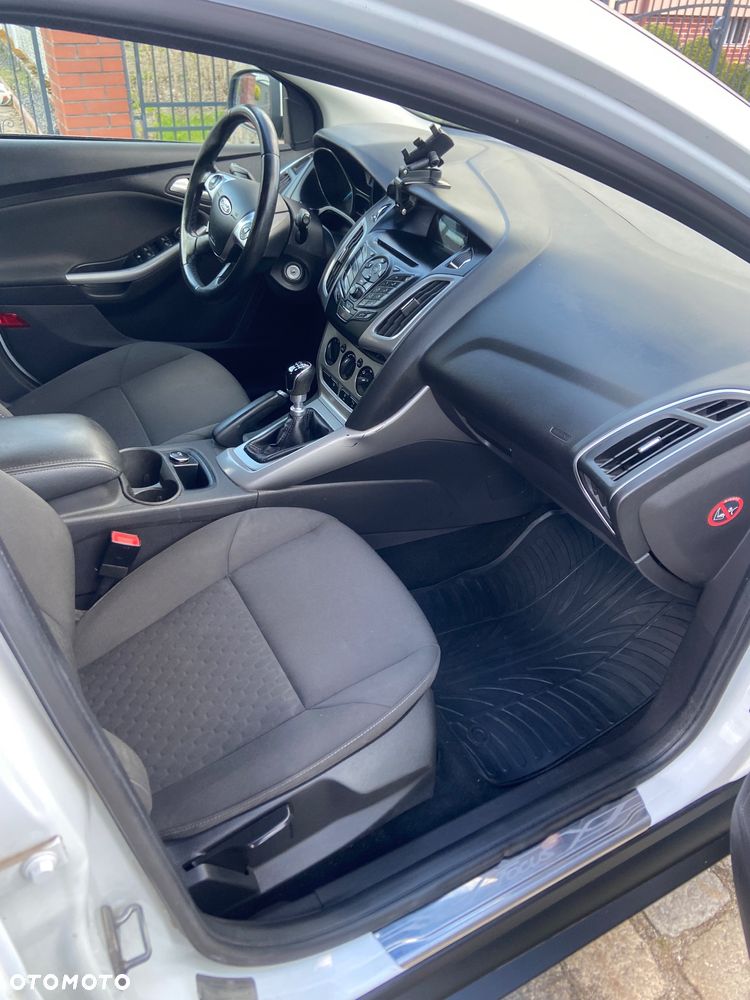 Ford Focus 1.6 TDCi DPF Trend - 17