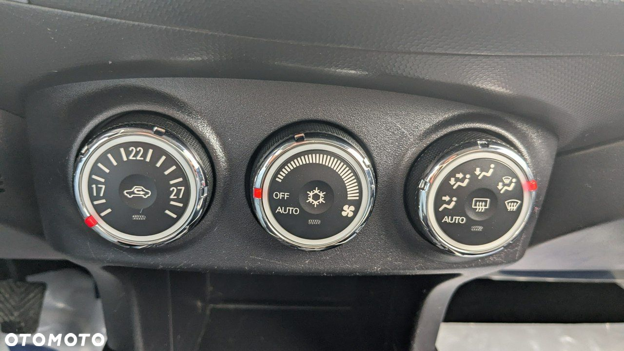 Peugeot 4007 - 27