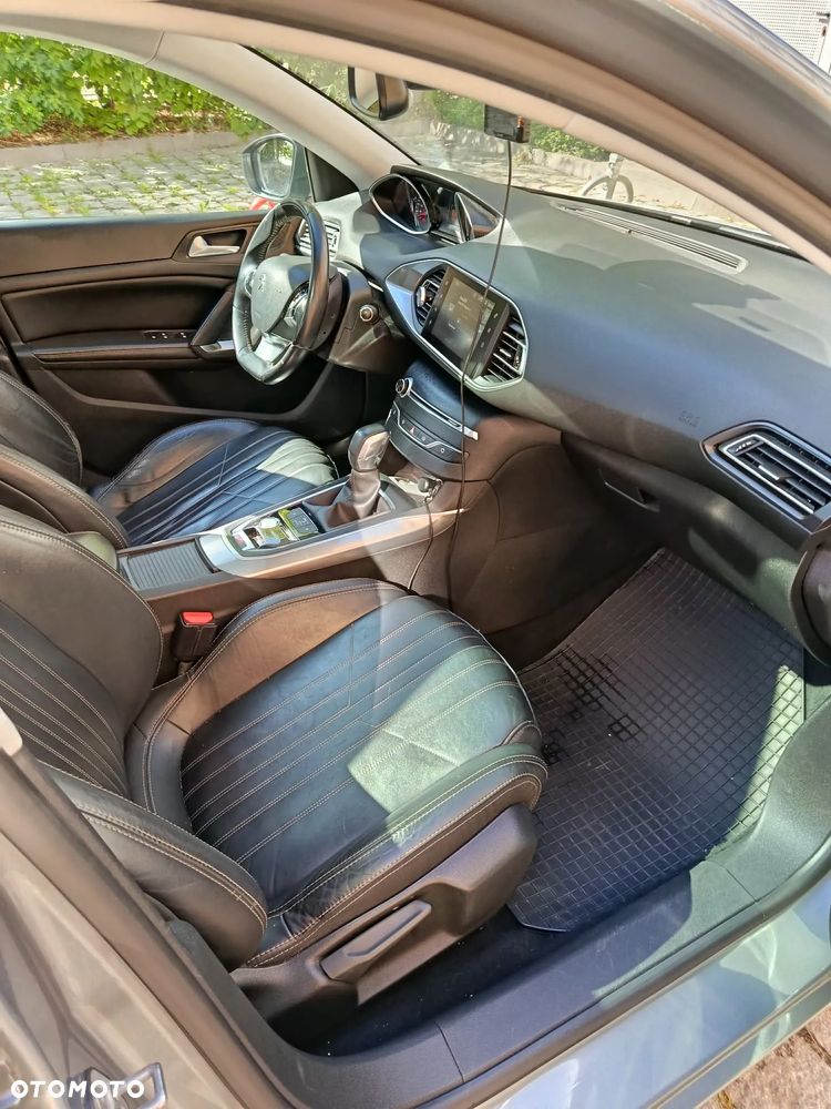 Peugeot 308 - 13