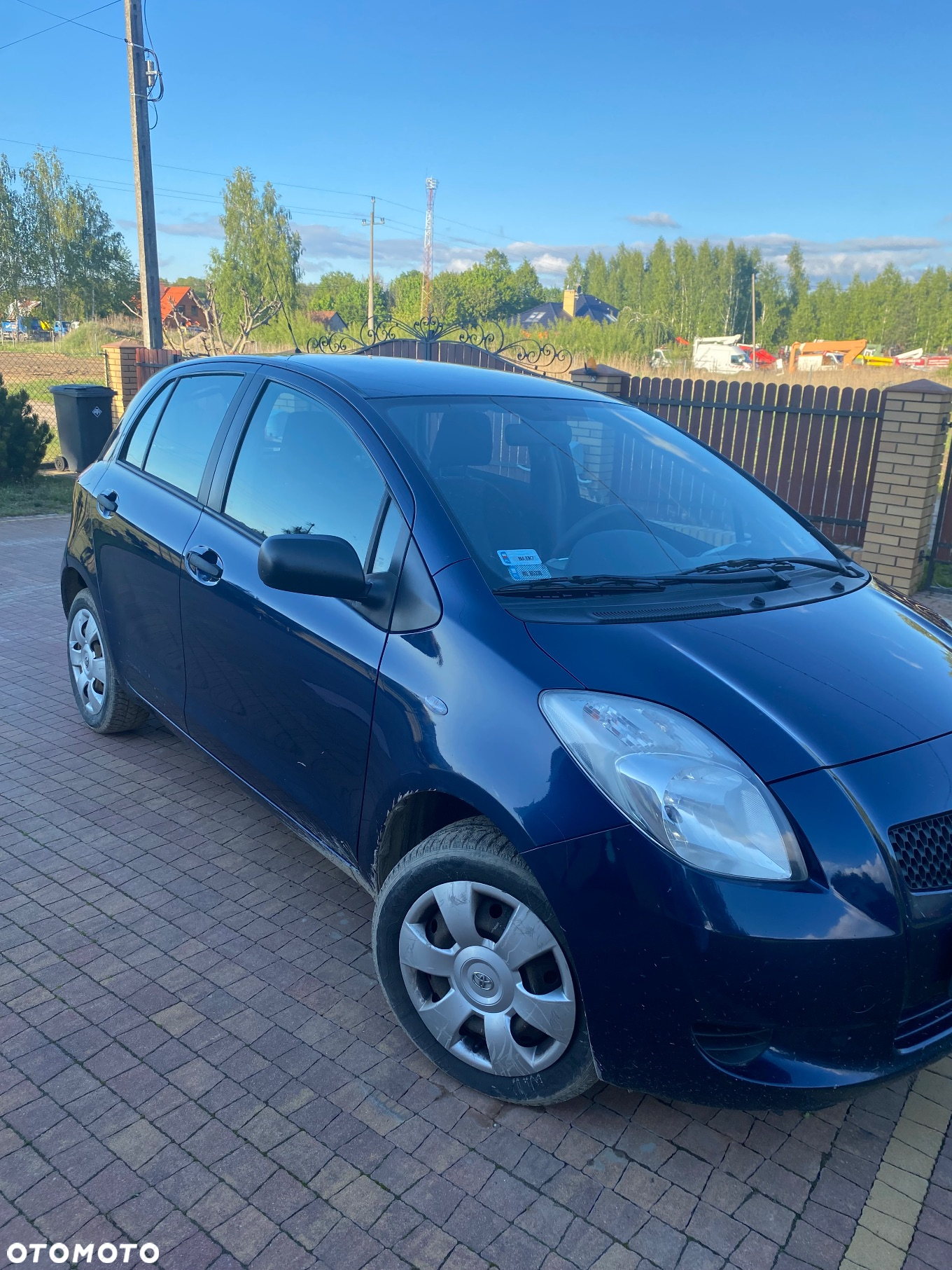 Toyota Yaris 1.0 Luna - 2