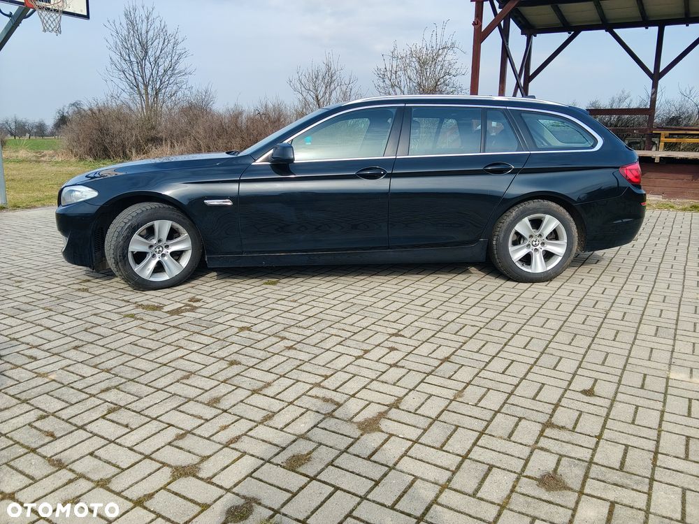 BMW Seria 5 520d Luxury Line - 2