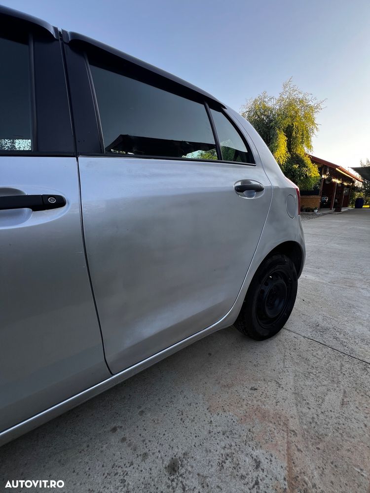 Toyota Yaris 1.0 Terra - 15