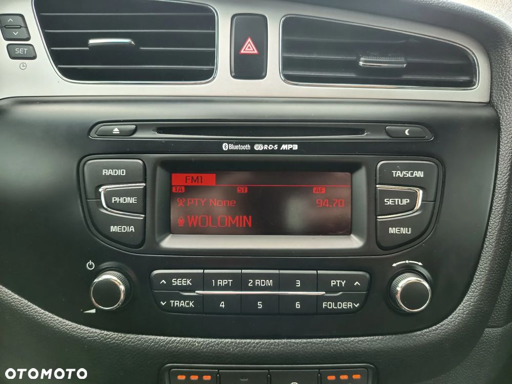 Kia Ceed 1.4 CVVT Fifa World Cup Edition - 19