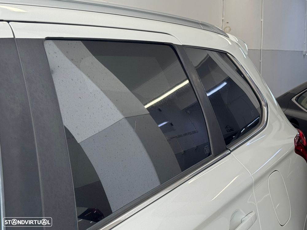 Mitsubishi Outlander 2.4 Intense - 4