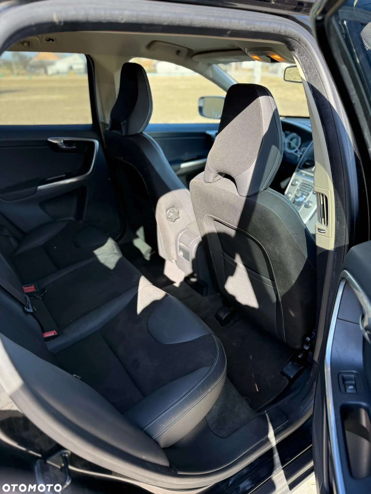 Volvo XC 60 3.2 AWD Momentum - 9