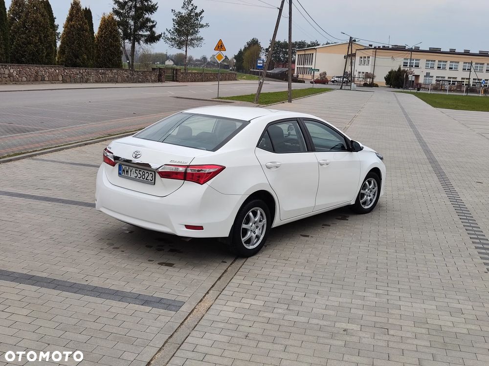 Toyota Corolla 1.6 Comfort - 14