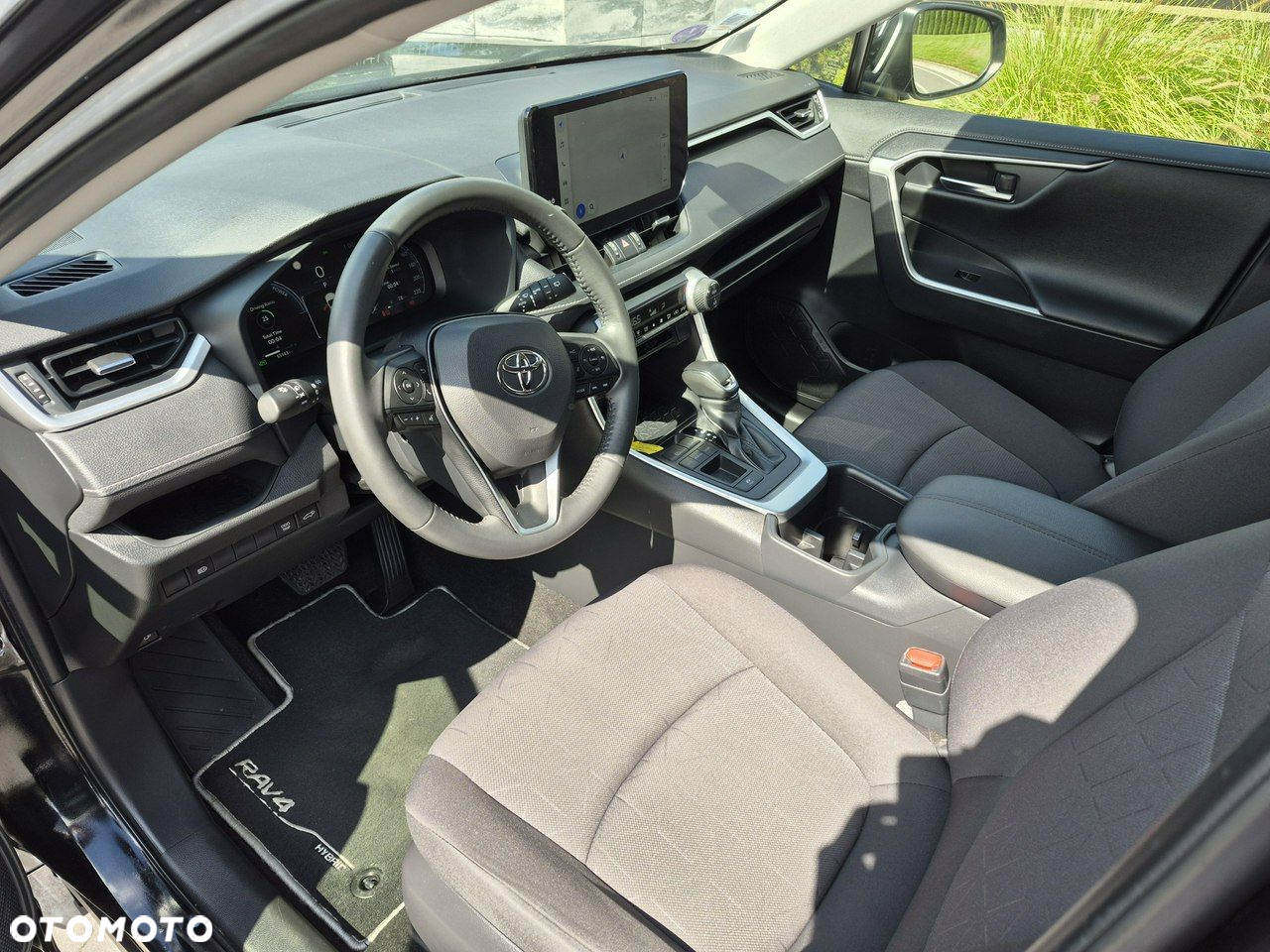 Toyota RAV4 - 10