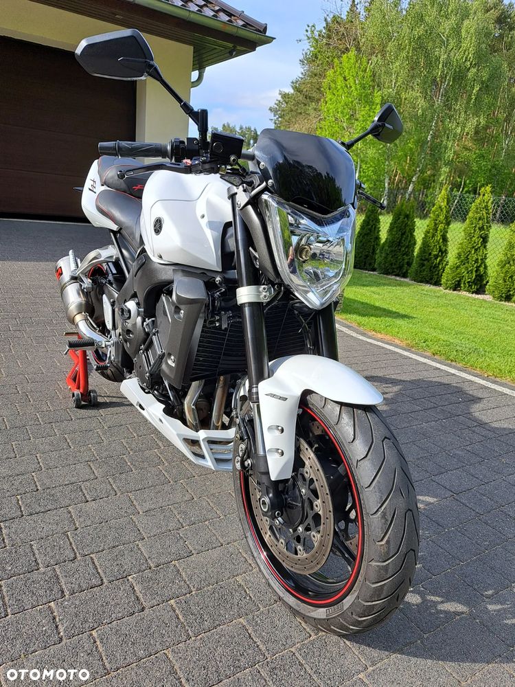 Yamaha FZ - 10