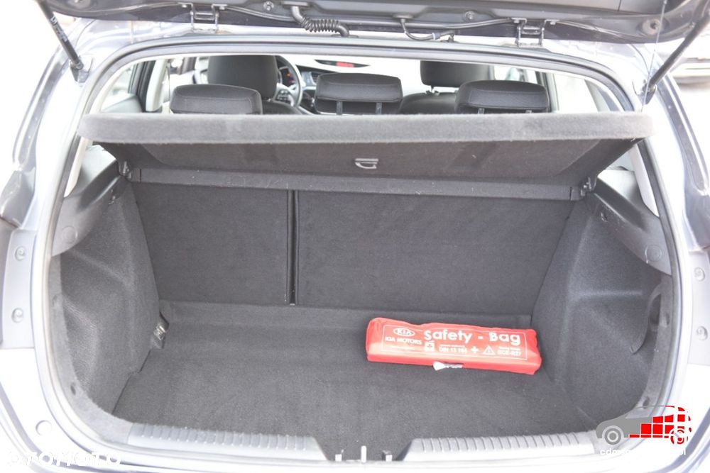 Kia Ceed - 19