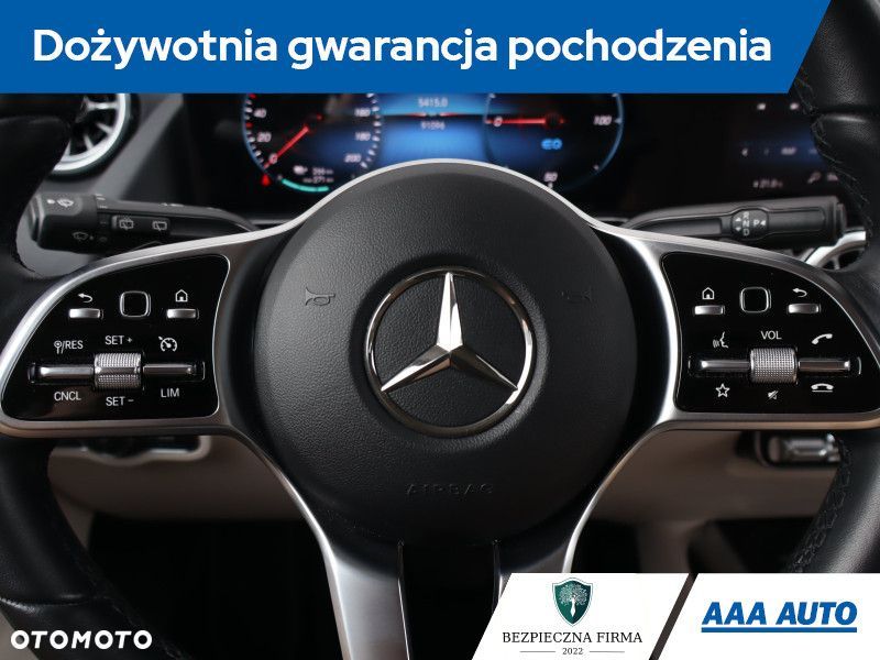 Mercedes-Benz EQA - 21