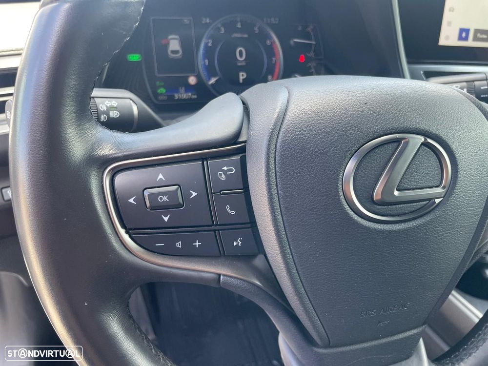 Lexus UX 250h Sport (Ecrã 12.3) - 28