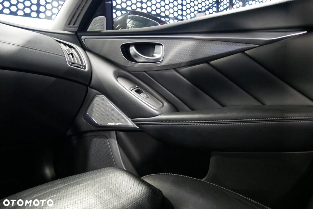 Infiniti Q50 - 27