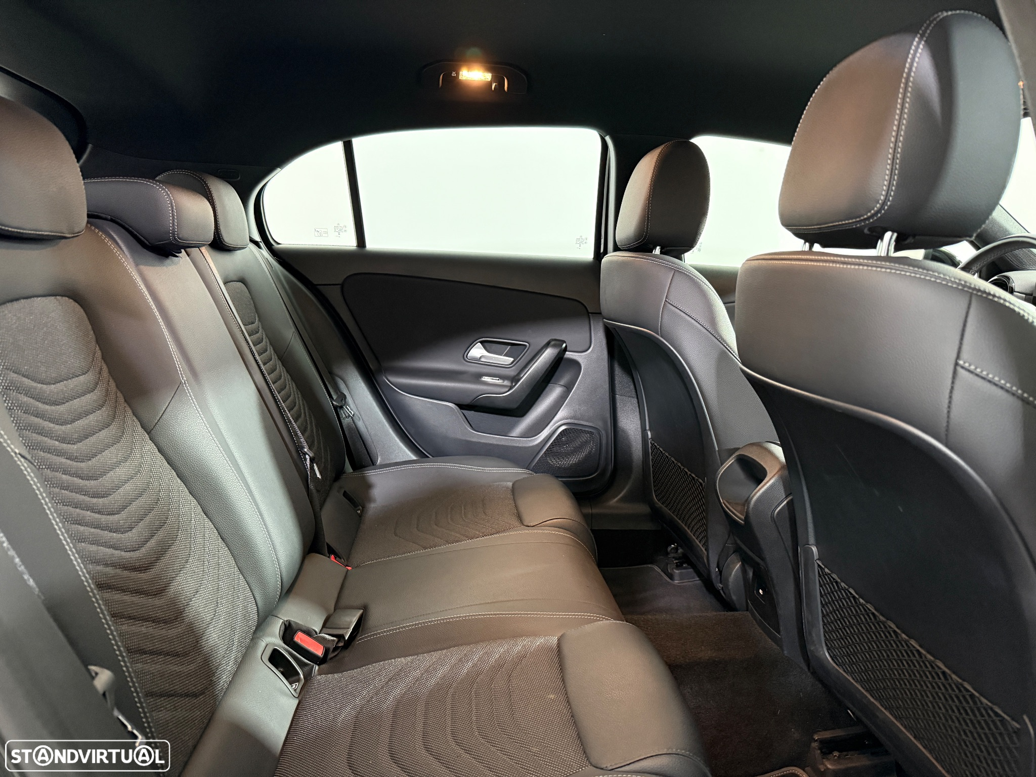 Mercedes-Benz A 250 e Style Plus - 20