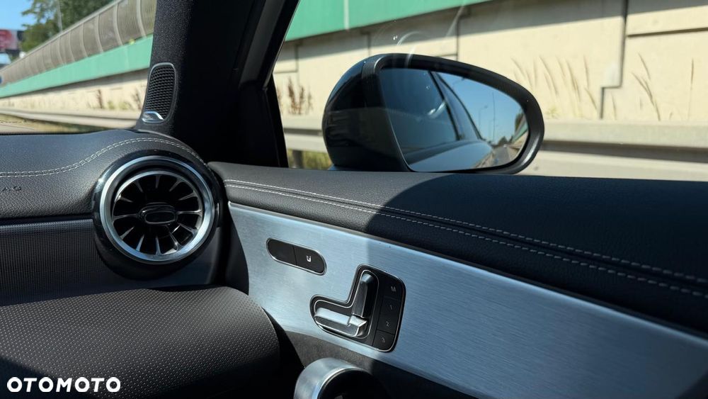 Mercedes-Benz Klasa A 250 4-Matic AMG Line 7G-DCT - 7